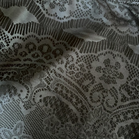 Mimi Chica lace print leggings. Size small - Picture 2 of 3